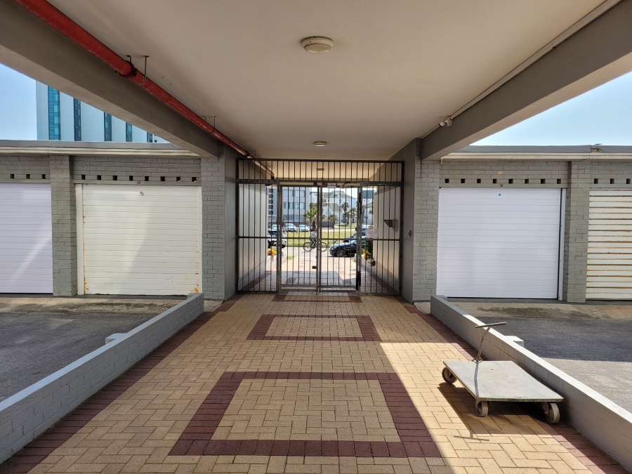 2 Bedroom Property for Sale in Summerstrand Eastern Cape